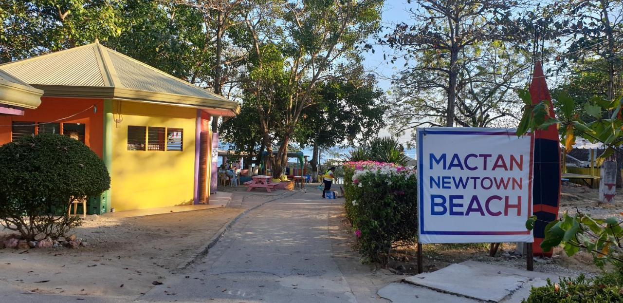 セブ市 Mactan Newtown With Sun Set And Garden Viewアパートホテル エクステリア 写真