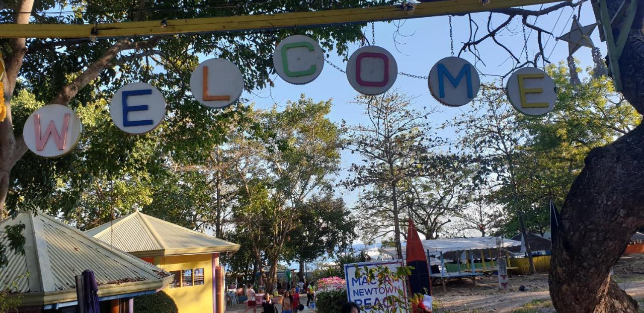 セブ市 Mactan Newtown With Sun Set And Garden Viewアパートホテル エクステリア 写真